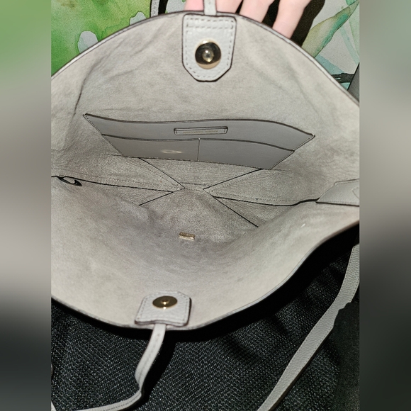 Michael Kors crossbody - Picture 3 of 3